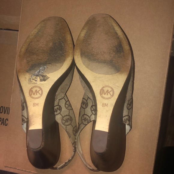 MICHAEL KORS WEDGES - Picture 3 of 3